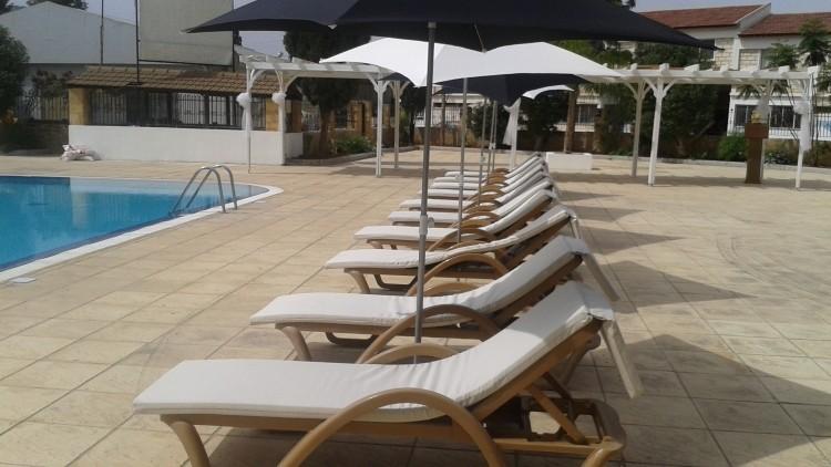Dee Europan Hotel